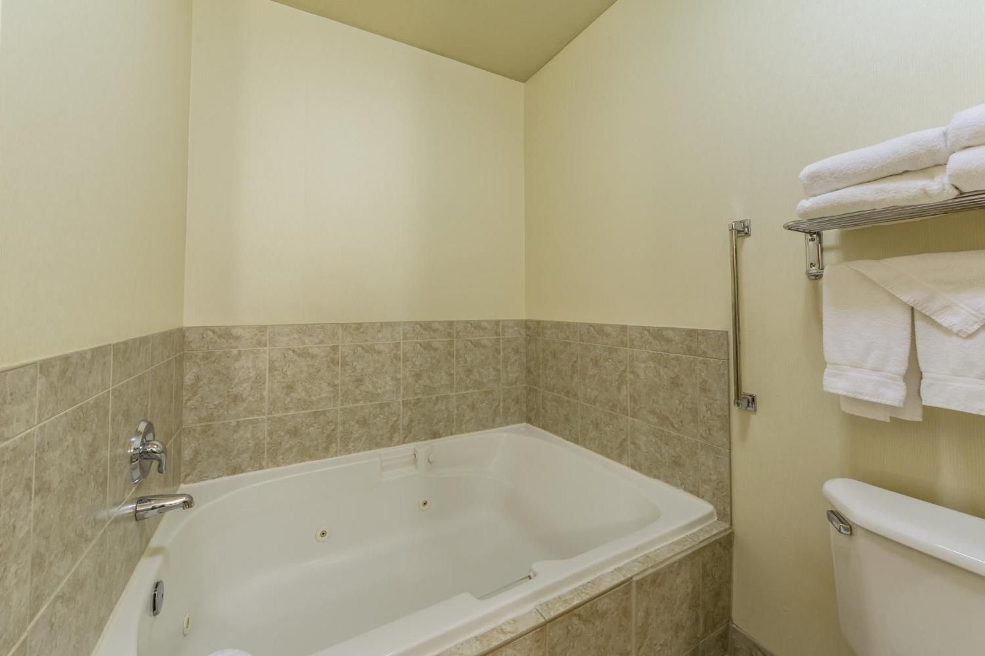 Triple Play Resort Hotel & Suites Hayden Rum bild